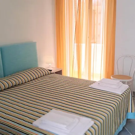 Alojamento de Acomodação e Pequeno-almoço Mare 4*