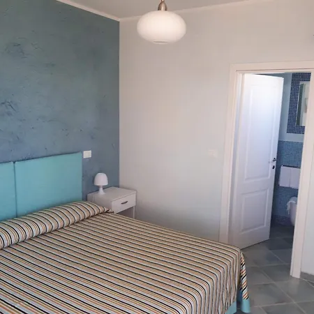 Alojamento de Acomodação e Pequeno-almoço Mare Torre San Giovanni Ugento