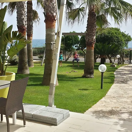 Alojamento de Acomodação e Pequeno-almoço Mare Torre San Giovanni Ugento