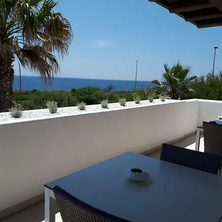 Alojamento de Acomodação e Pequeno-almoço Mare Torre San Giovanni Ugento